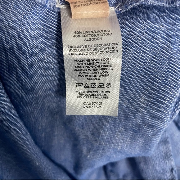 Sweet Ann Taylor Denim Blue Embroidered Scallop Trim Top in Size Medium - Picture 9 of 10